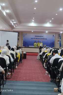 SALUT Mega Cendekia Dorong Mahasiswa Aktif Kembangkan Potensi
