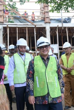 Revitalisasi 214 Sekolah di Papua Telan Anggaran Lebih dari Rp 208 Miliar, Libatkan 2.821 Pekerja Lokal